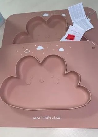 The store has silicone plates which are idea for messy baby weaning and feeding, the sale price has them at £1 instead of £9.