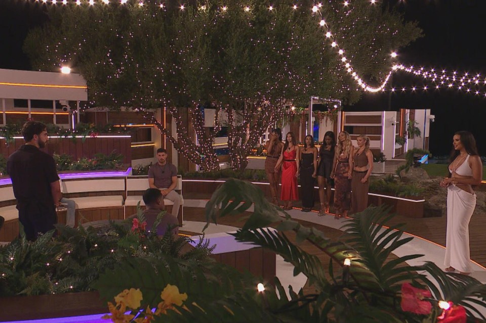 Love Island fans have praised bosses for scrapping pointless cliffhangers