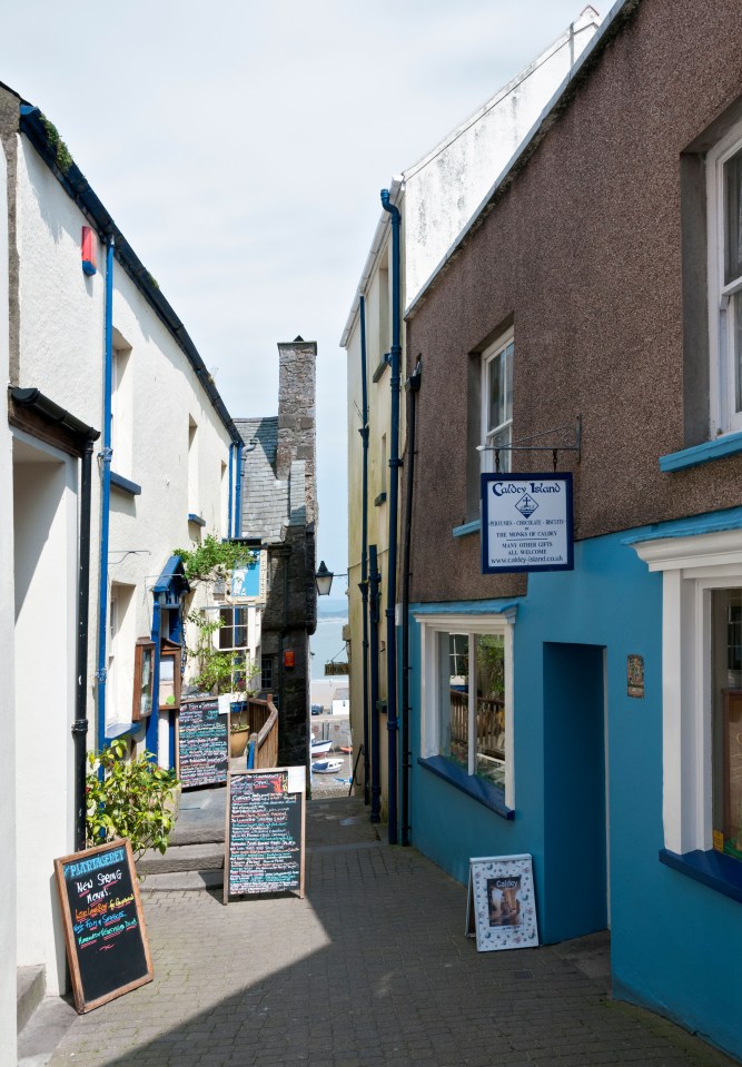 The island opens up to visitors from Easter until October