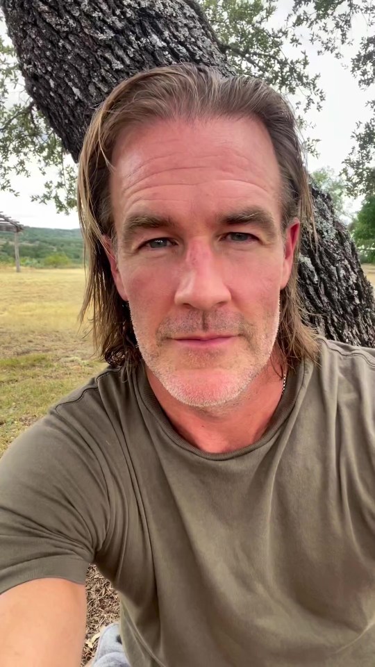 James Van Der Beek now rocks long locks on his head