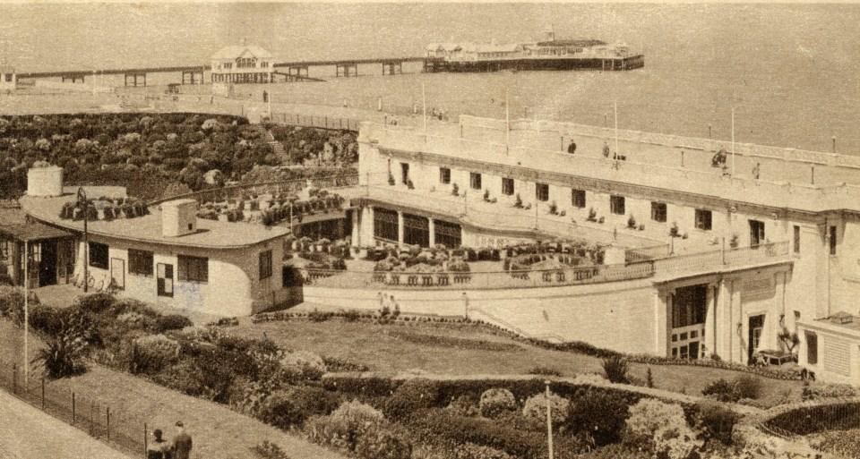 The building, which opened in 1911, has now fallen into disrepaier