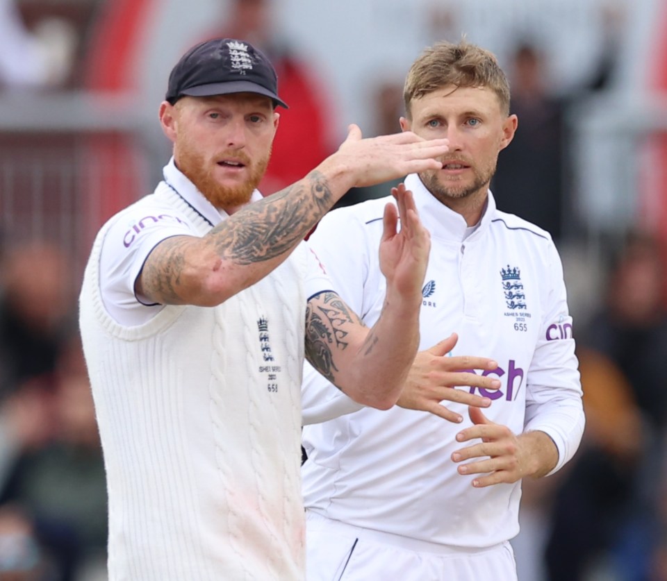 Ben Stokes reviews an appeal to get Labuschagne out from a Root delivery