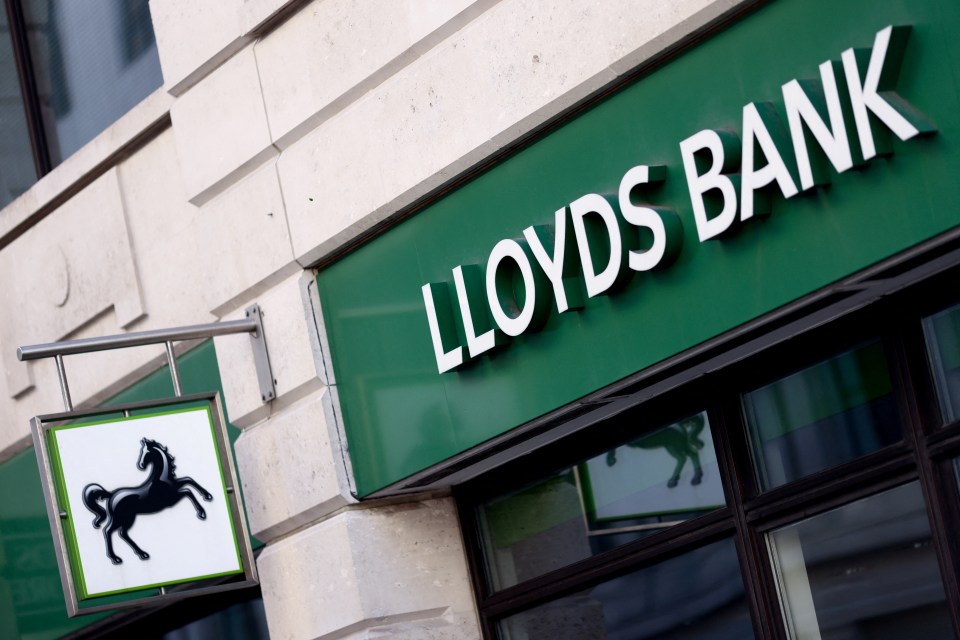 Lloyds Banking Group's profits up by 23% as banks fail to pass on higher rates to savers