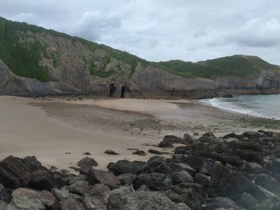 We found an amazing hidden beach you can only get to when its low tide