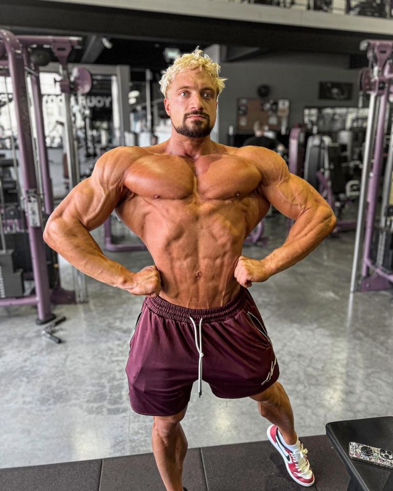 Jo Lindner death - Bodybuilding legend 'Joesthetics' dies at 30 as best friend & gym partner pays heartbreaking tribute//www.instagram.com/joesthetics/