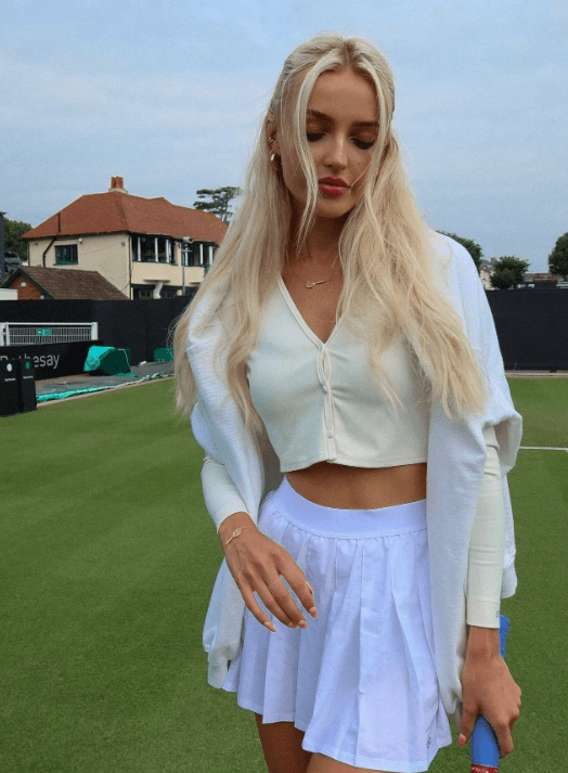 She is Taylor Fritz's girlfriend