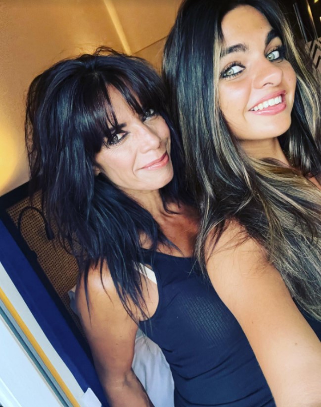 Jenny Powell and her daughter have been coined as ‘sisters’ by fans during their whirlwind trip to Paris