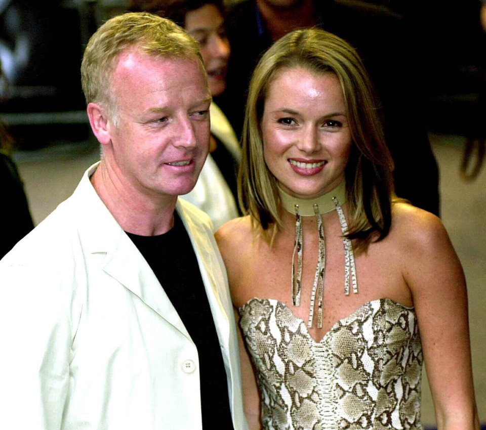 Les and Amanda were married for eight years but she cheated - pictured in 2000