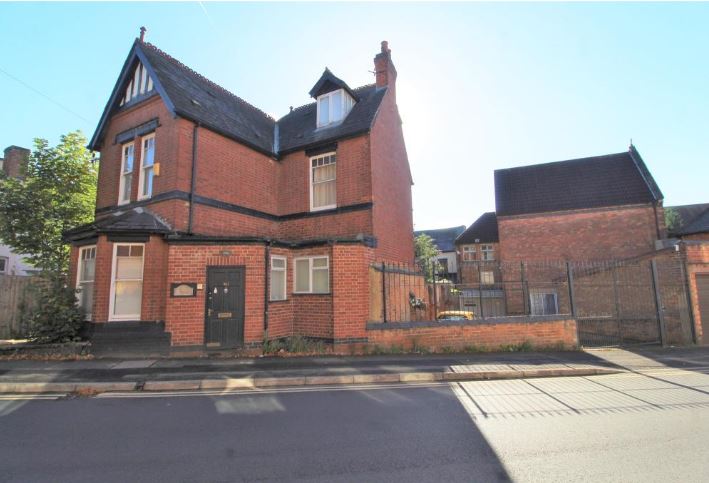 This house in Derby could be yours for the rock-bottom price of £150,000