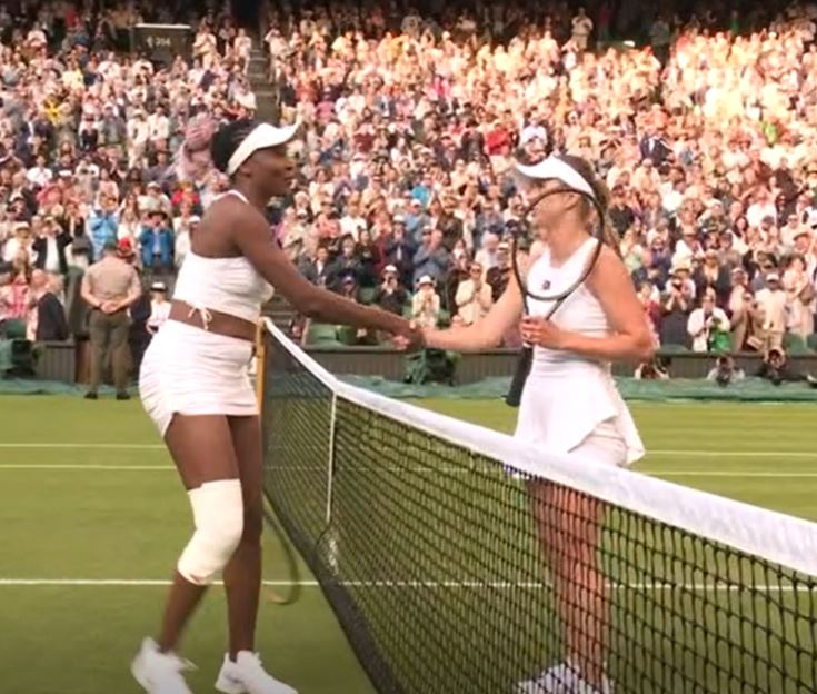 She shook hands with Elina Svitolina at the net