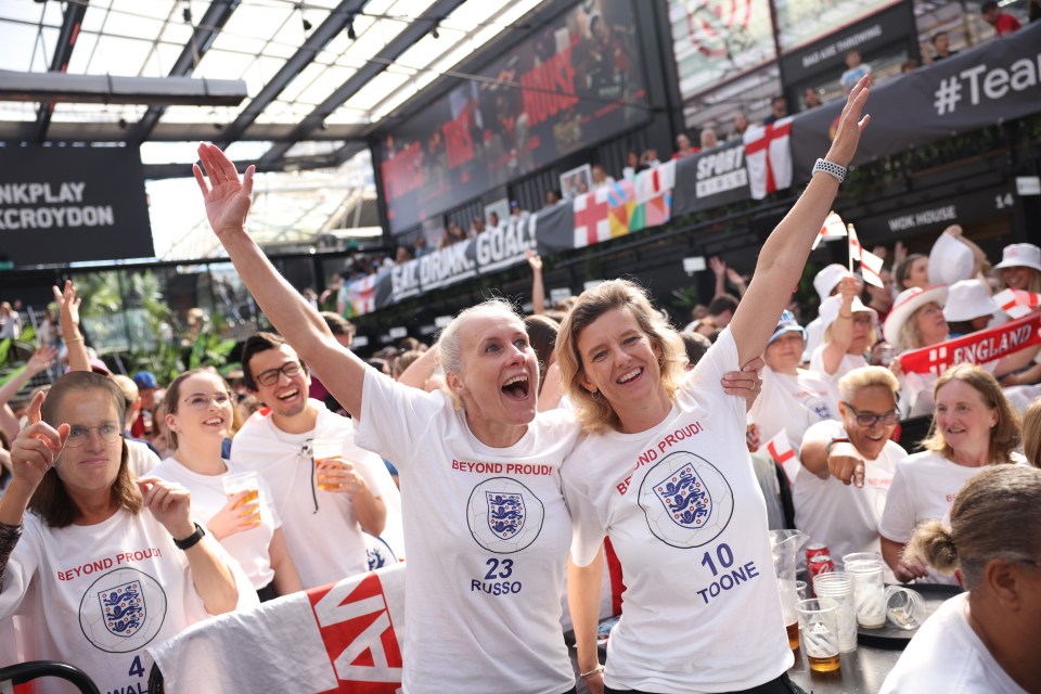 Fans gathered around the country today ahead of the final