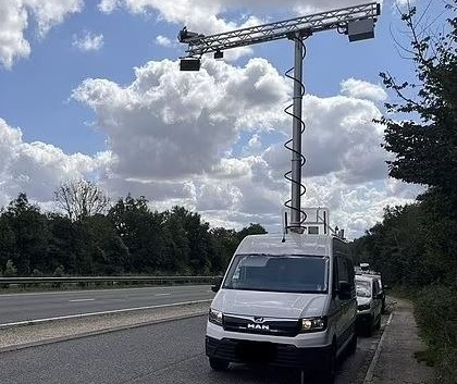 Van-mounted AI cameras