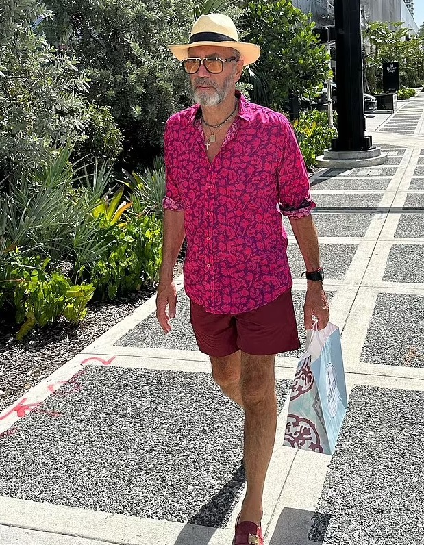 He debuted a brand new look with a bushy beard and jazzy shirt in Miami