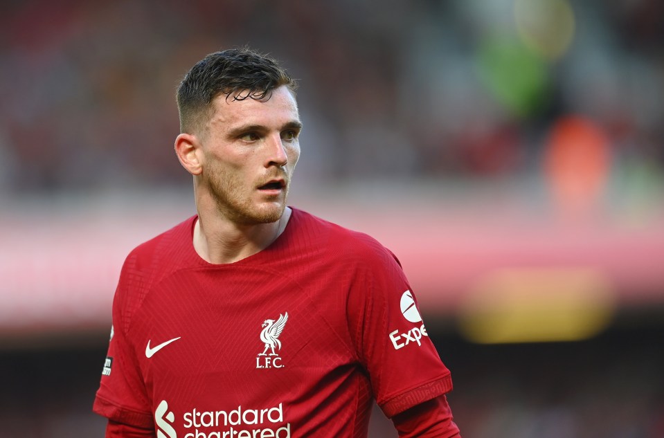 Oxlade-Chamberlain has joked that he doesn't know how Andy Robertson is a professional footballer after watching him in a training drill