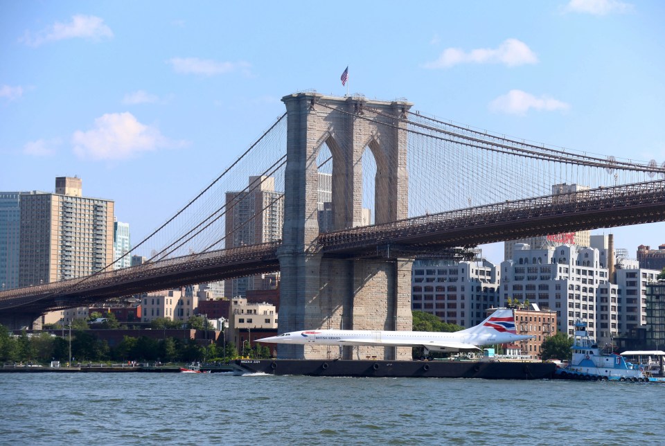 Concorde sails down the Hudson River in its first voyage in 20 years