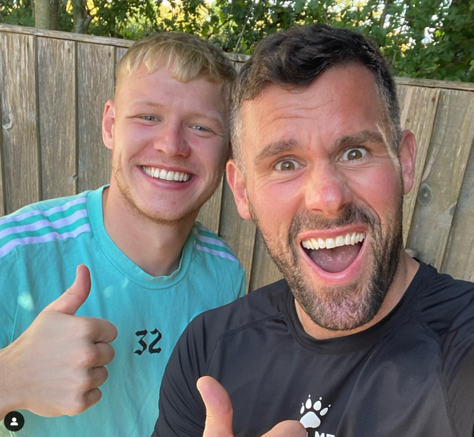 Arsenal goalie Aaron Ramsdale dropped in for a chat on 'The Cycling GK'