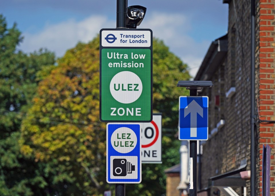 File photo dated 17/08/2023 of an information sign for the Ultra Low Emission Zone (Ulez) on Brownhill Road in Lewisham, south London. London's clean air zone will expand on August 29, but the plan has become a divisive political issue in recent months. The Prime Minister has thrown his weight behind Tory backbenchers sceptical of the Ultra Low Emission Zone (Ulez) expansion, which will see the zone cover all of greater London. Labour meanwhile appears to have internal disagreements over the party's support for Ulez, with fears that backing similar zones across the UK could be a vote loser at the next general election. Issue date: Sunday August 27, 2023. PA Photo. See PA story TRANSPORT Ulez Politics. Photo credit should read: Yui Mok/PA Wire