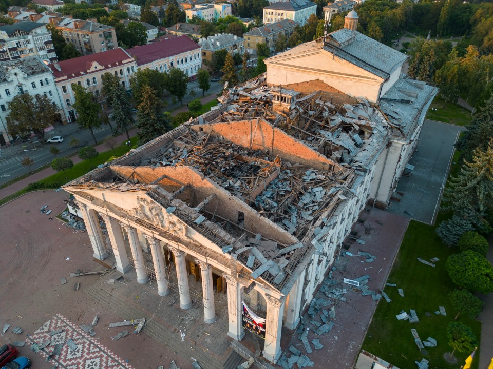 Missile attacks hit the Chernihiv Regional Academic Ukrainian Music and Drama Theatre killing 7 people