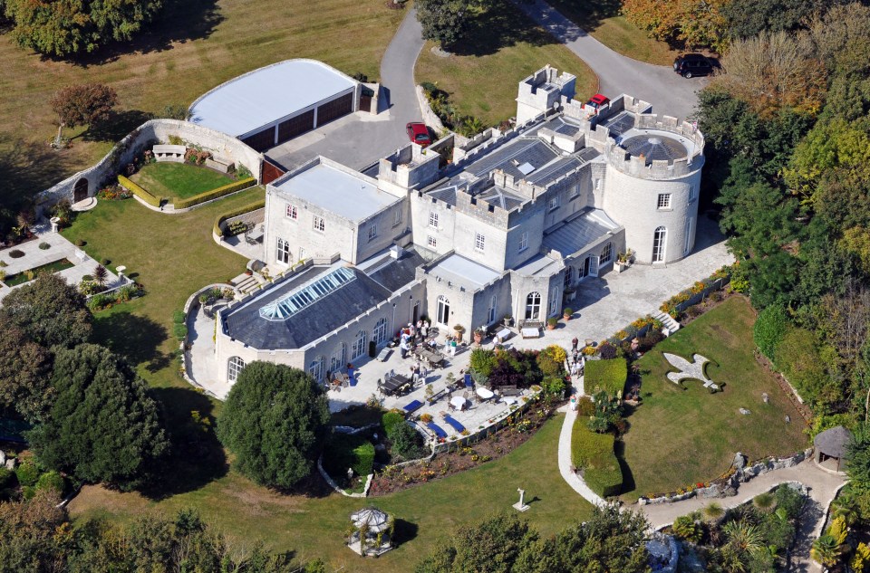 Pennsylvania  Castle is one of three forts on the island