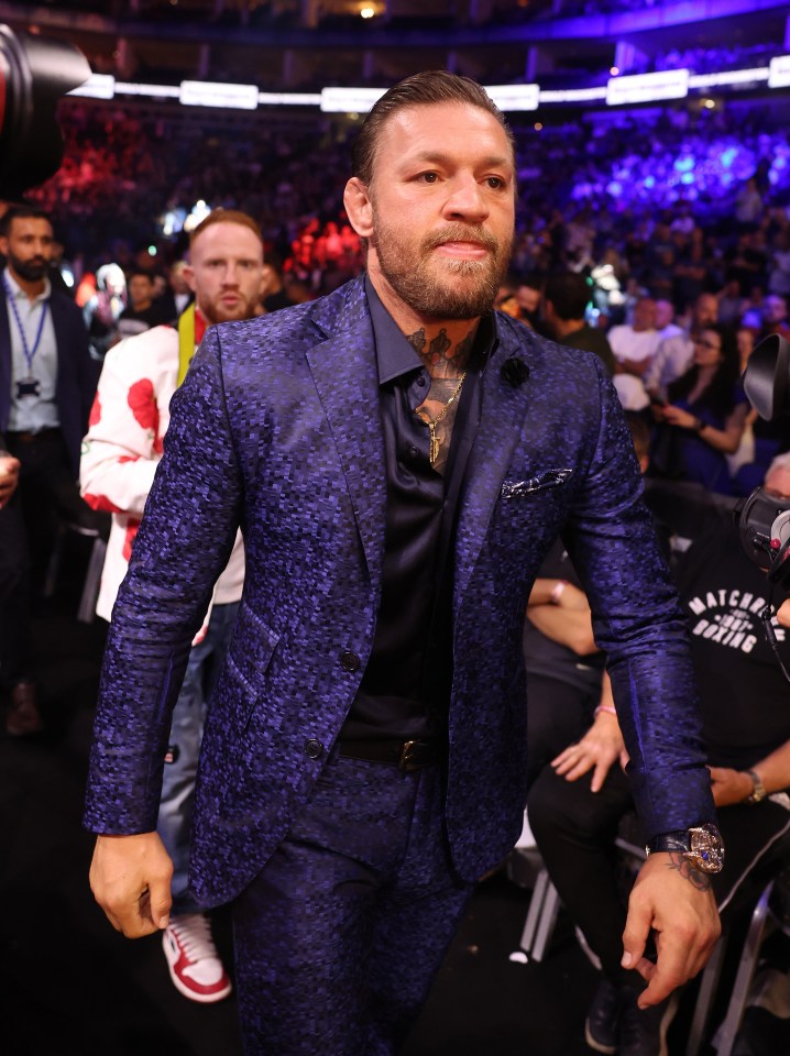 Conor McGregor has tweeted that he will fight Michael Chandler in December