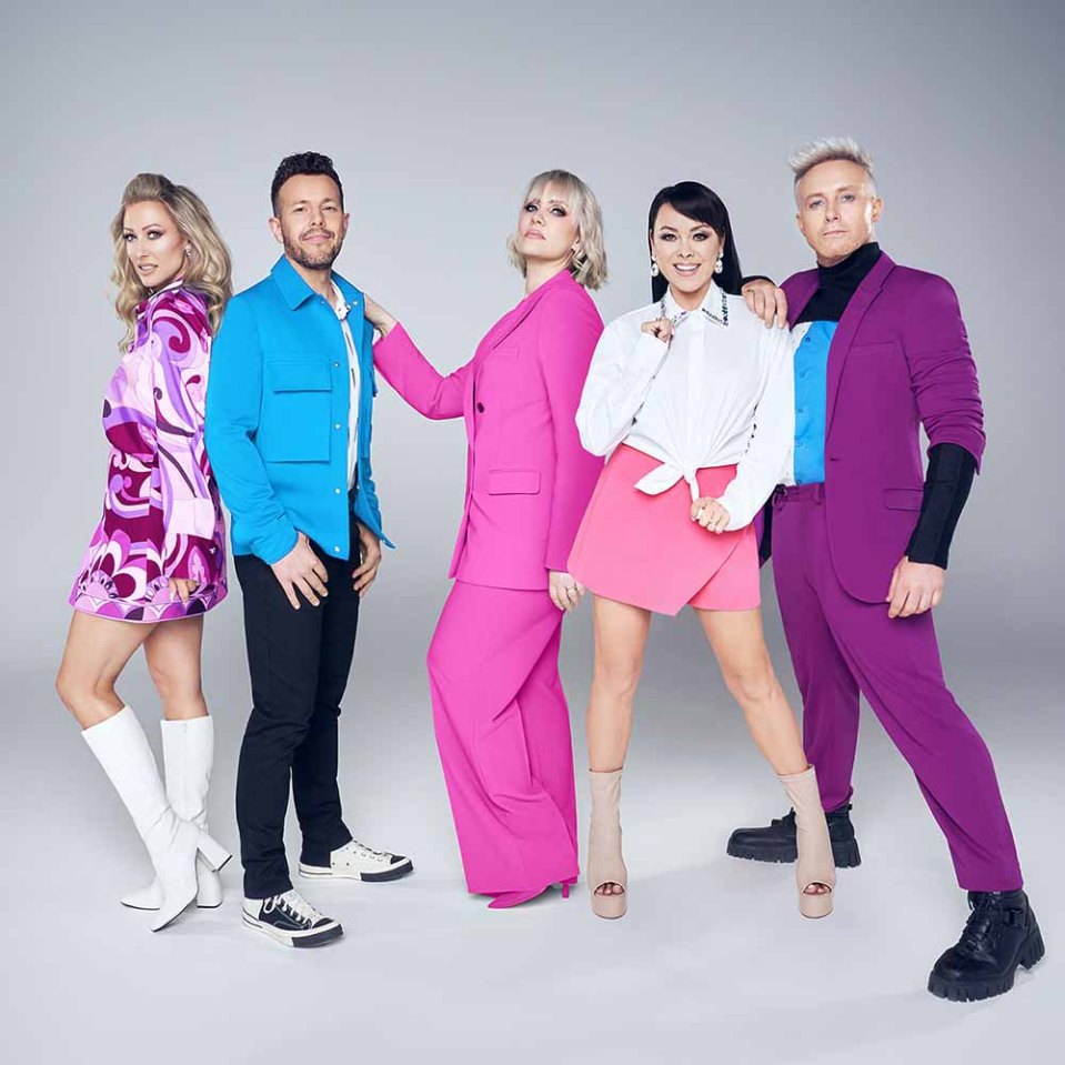 Claire with bandmates Faye Tozer, Lisa Scott-Lee, Ian 'H' Watkins and Lee Latchford-Evans