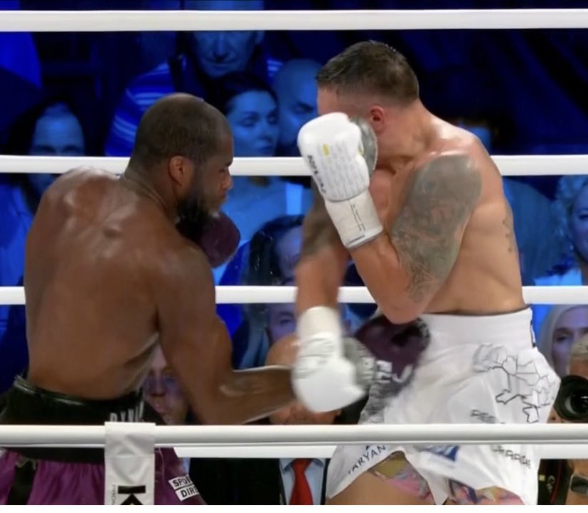 Daniel Dubois hit Usyk with a low blow on Saturday