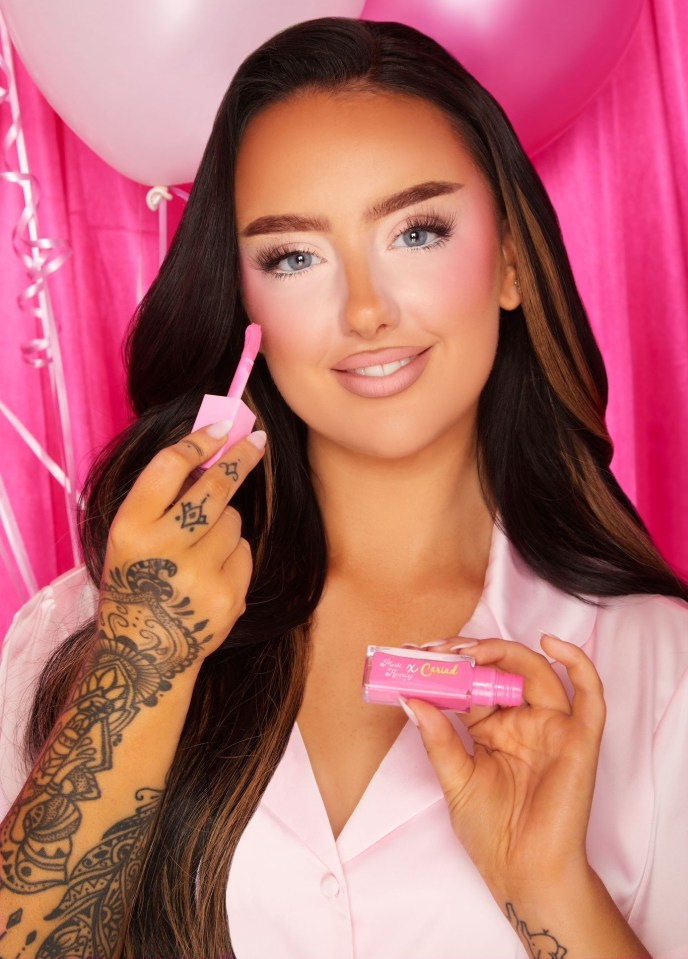 Make-up whizz Cariad has made a career out of beauty TikTok videos