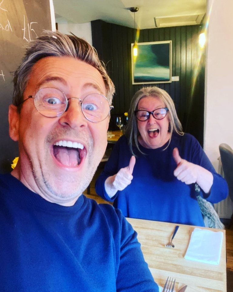 Gogglebox star Stephen Webb treated his rarely-seen sister to a first class flight