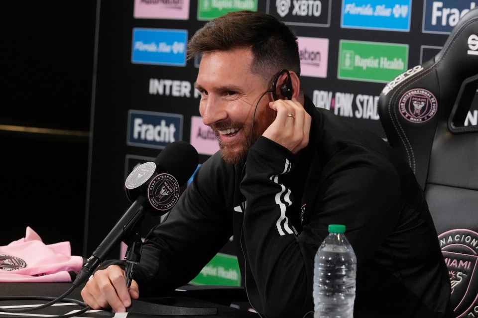 Lionel Messi got the English-speaking question translated in his hear