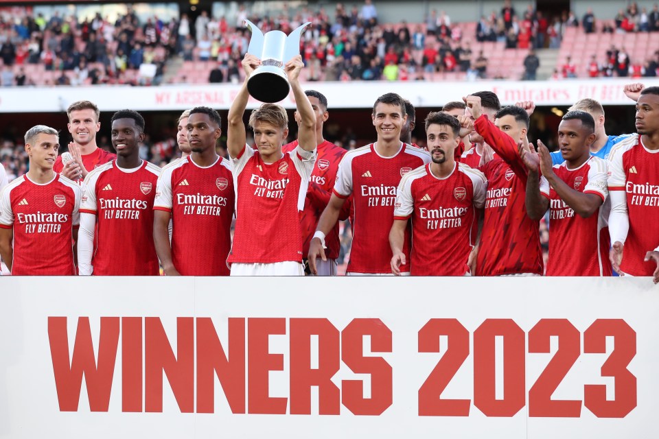 Fans trolled Arsenal after they got their hands on 'silverware' last night