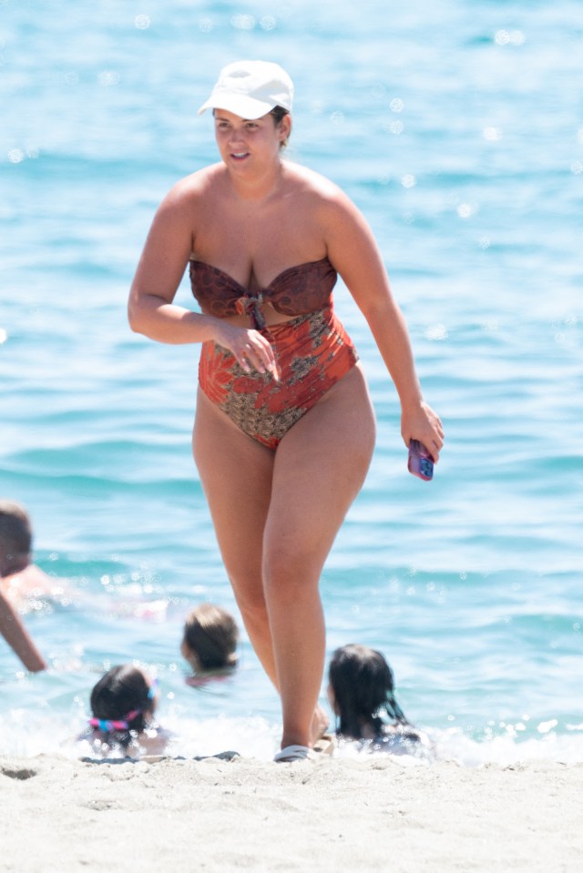 Jacqueline Jossa enjoyed some downtime on the beach in Spain