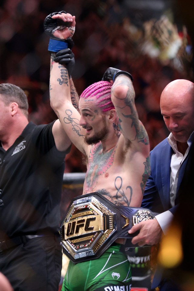 Sean O'Malley became men's bantamweight champion at UFC 292