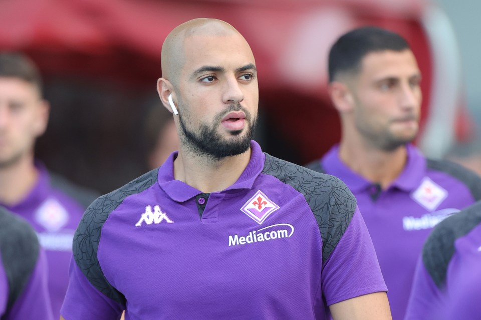 Amrabat is currently training alone at Fiorentina