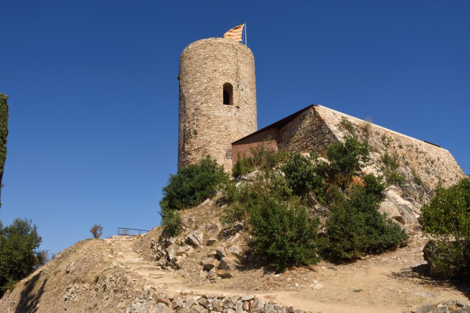 Castillo de Sant Joan was built for people to keep an eye on pirates in the 11th Century