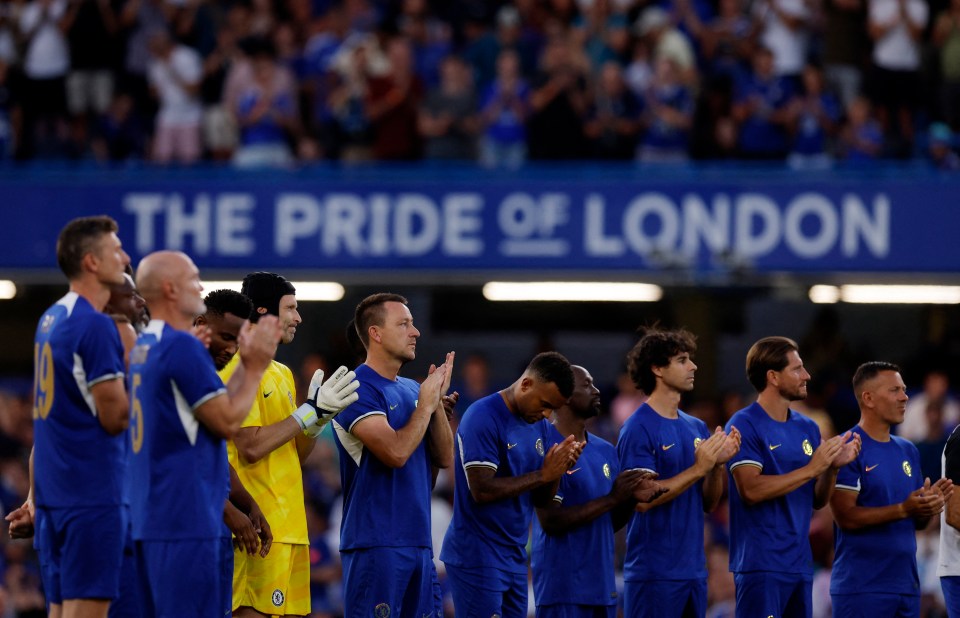 John Terry and other legends held a minute's applause for Vialli