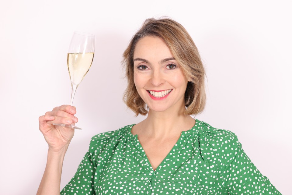 Drinks expert Helena Nicklin reveals the best cheap supermarket fizzes for special occasions