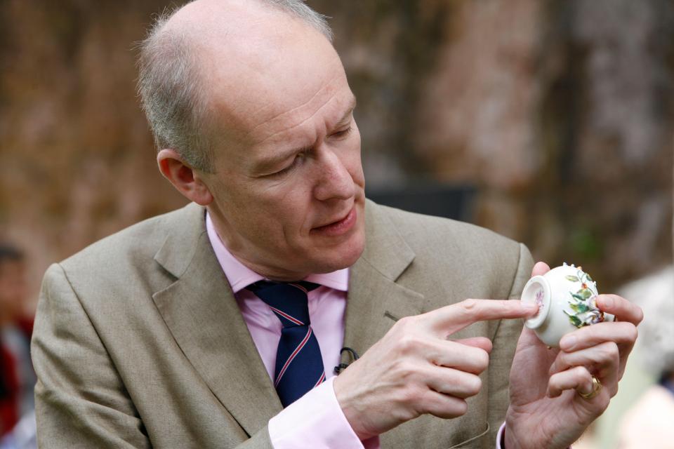 Fergus Gambon is on Antiques Roadshow