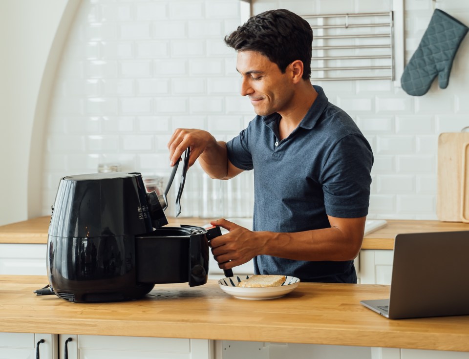 People are using air fryers more and more to make tasty, nutritious food