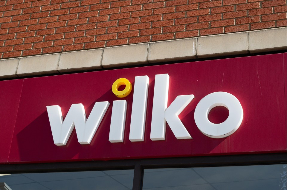 Wilko is selling a mini greenhouse for less than £1