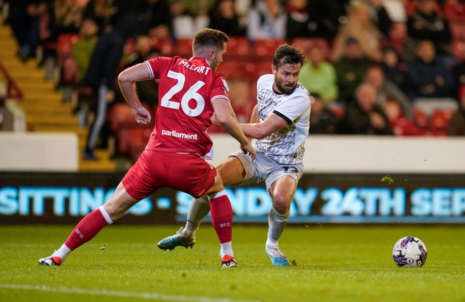 Fans were left stunned as Portsmouth scored two goals in the same minute against Barnsley