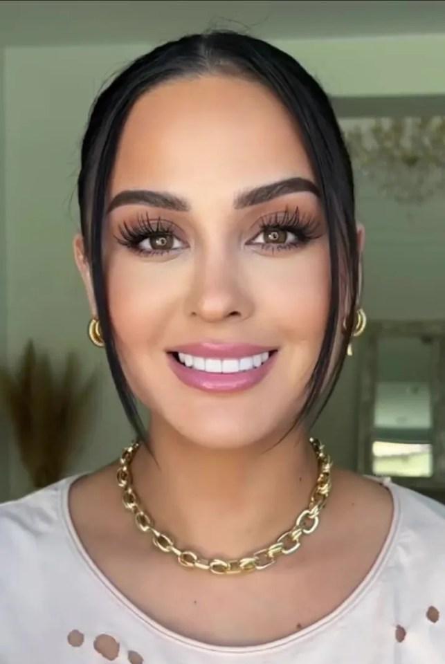 After blending the contour look and adding highlighter to the tip of her nose, Christen's conk was instantly lifted