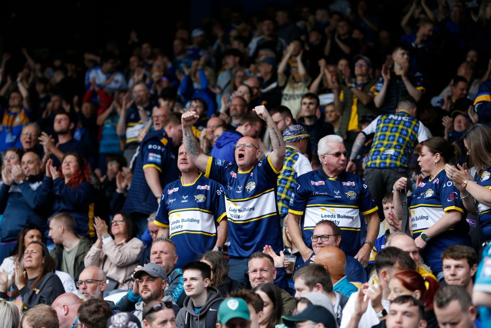 Some Leeds fans have made their feelings known as they face missing out on the top six