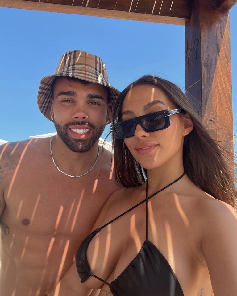 Tatiana Trouboul showed off her underboob as she posed with boyfriend David Raya