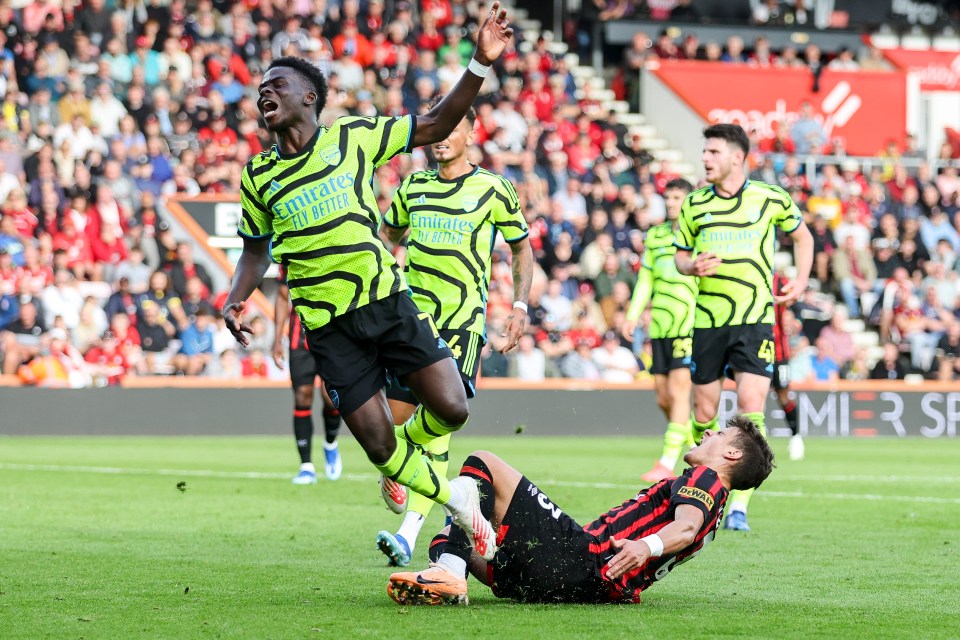 Bukayo Saka limped off injured against Bournemouth