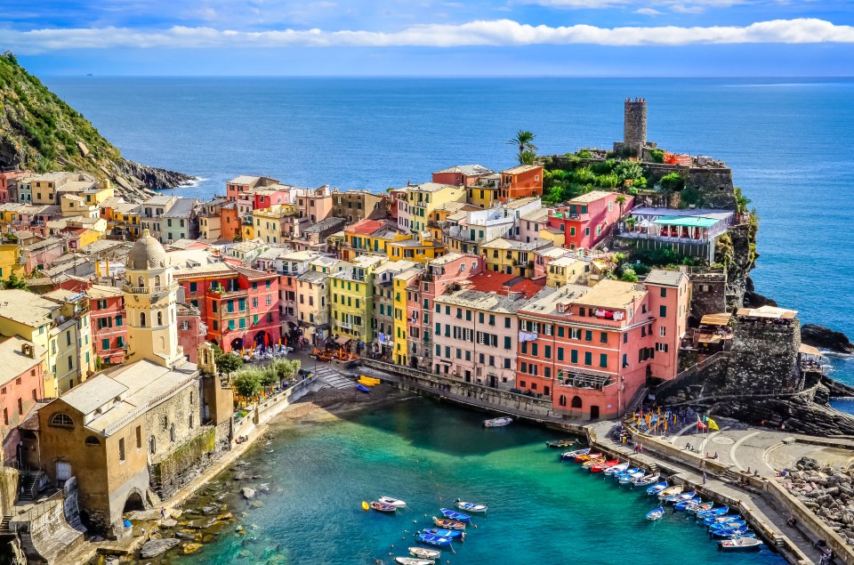 Monterosso, Vernazza, Corniglia, Manarola, and Riomaggiore are the five towns that form the Cinque Terre