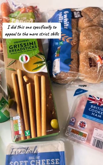 Nikki shared how she bought 11 Aldi items to make her son's lunches