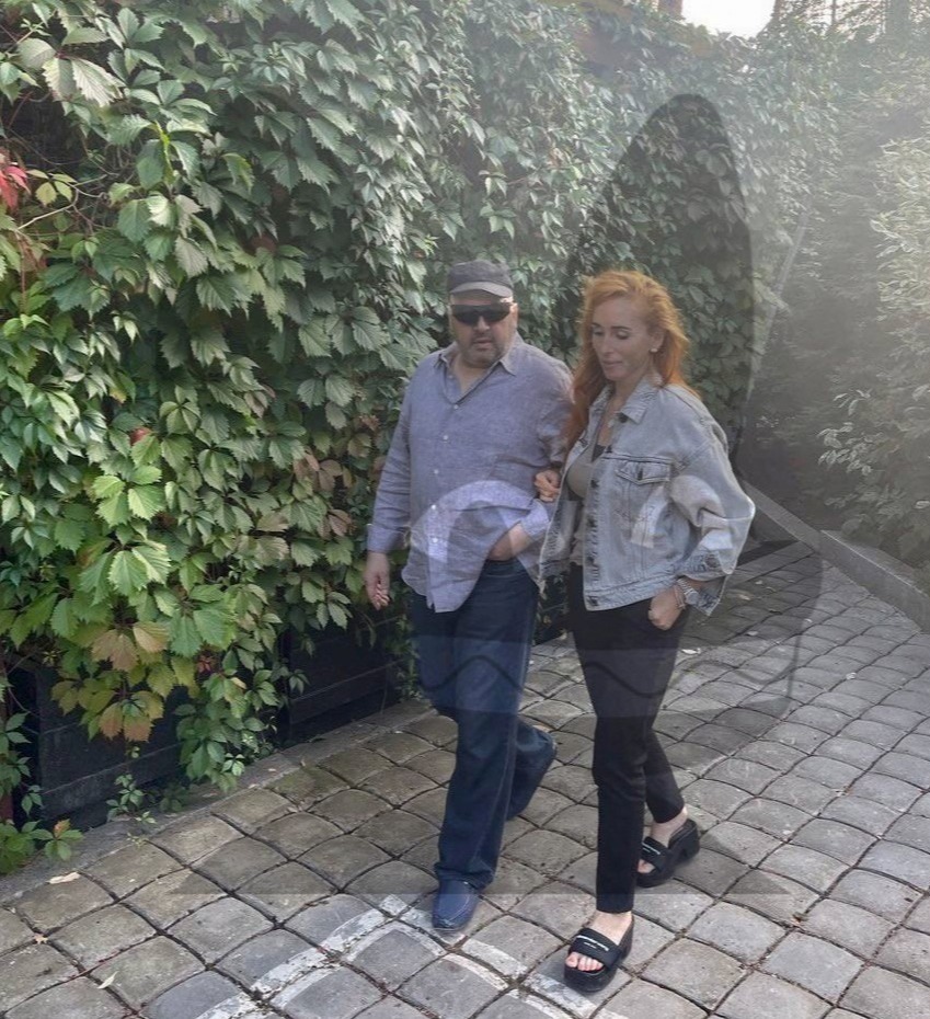 Sergey Surovikin appears to have been pictured with his wife in Moscow