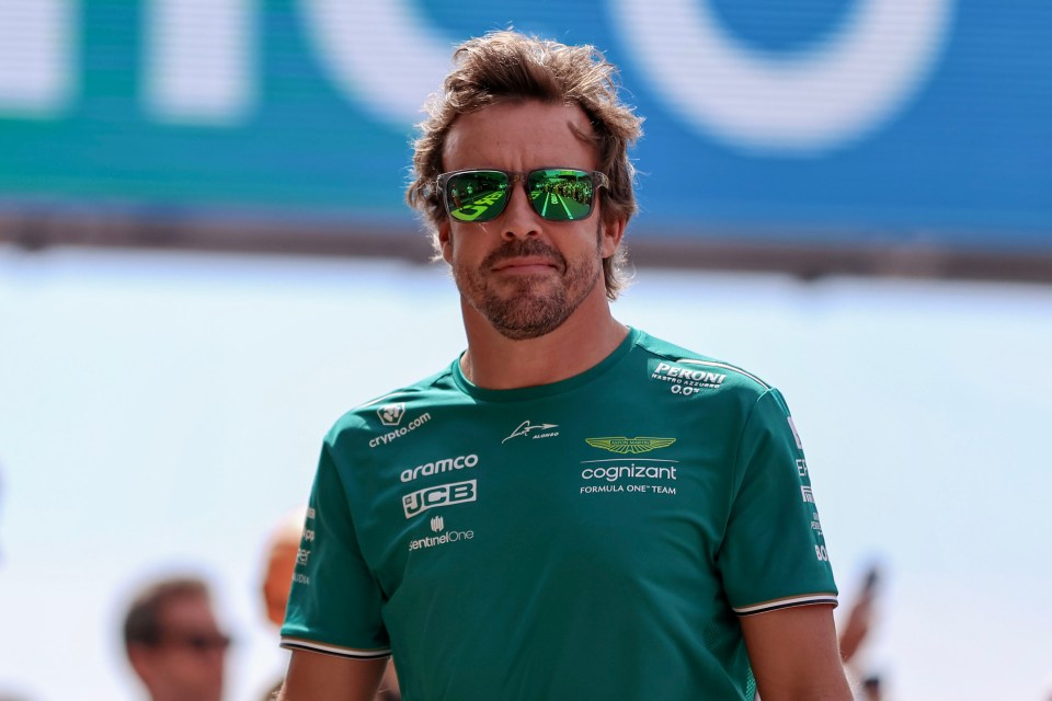 Fernando Alonso has hit out at Lewis Hamilton and Max Verstappen