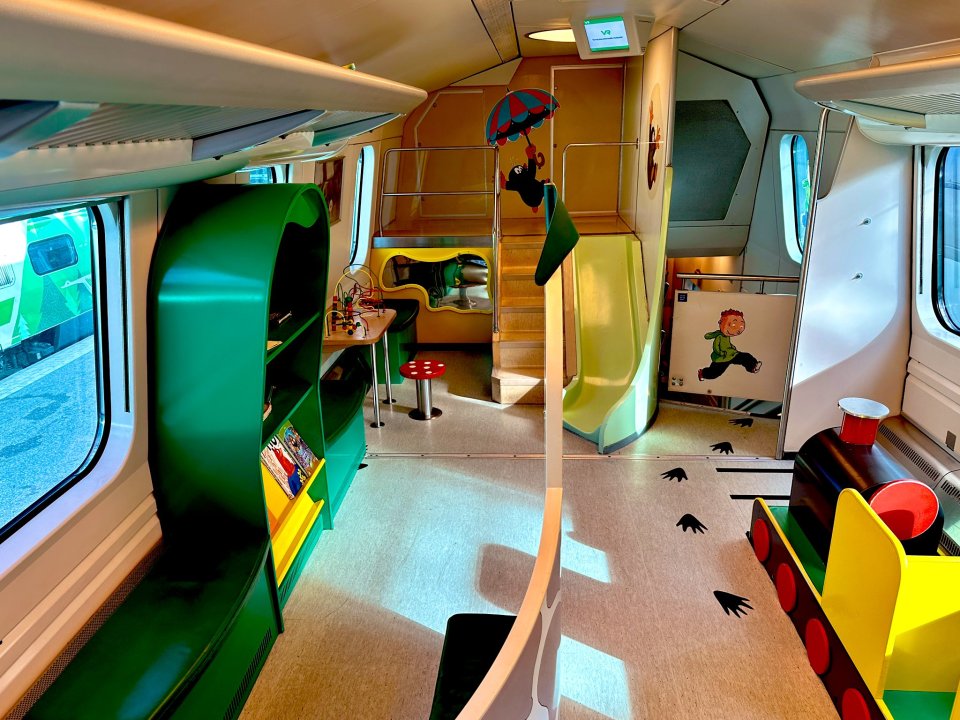 Trains in Finland are home to some pretty jaw-dropping features, including a whole play area for children