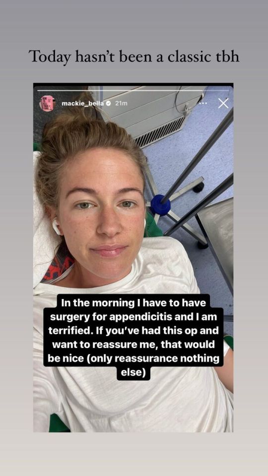 She shared a make-up free selfie from her bed